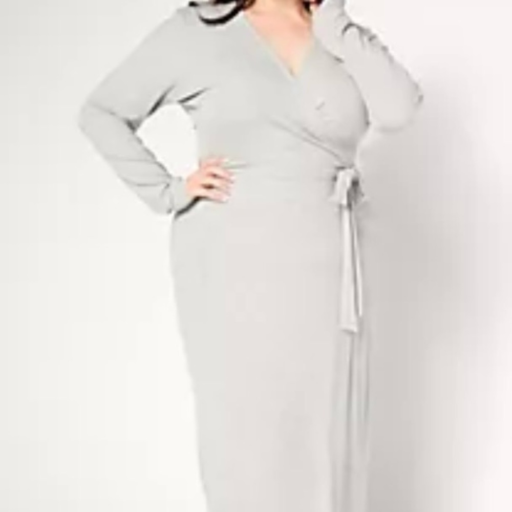 Barefoot Dreams Elegant Gray Wrap Dress new with tags